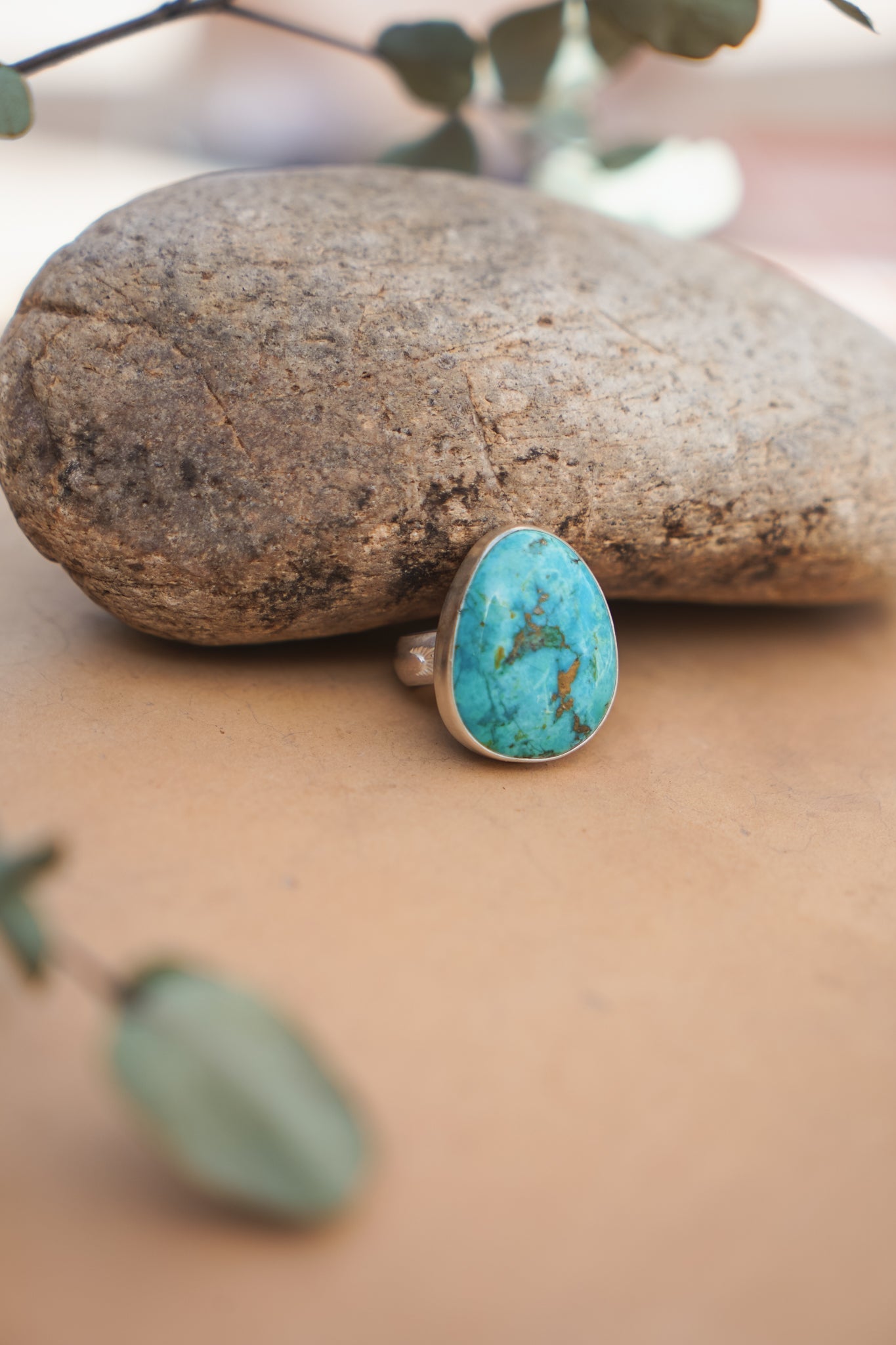 The Oasis Ring in Royston Turquoise (Size 8) - Golden Road Crafted
