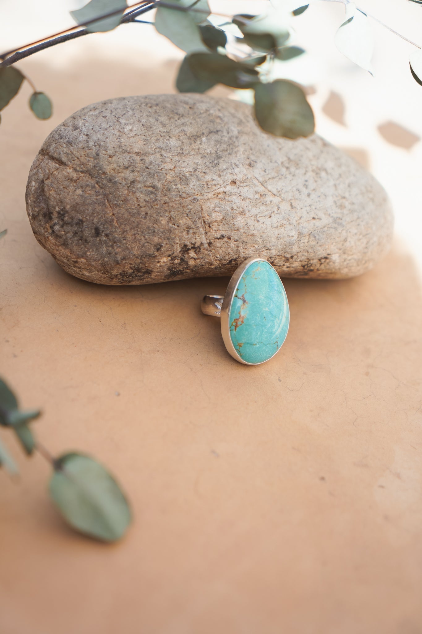 The Oasis Ring in Royston Turquoise (Size 8) - Golden Road Crafted