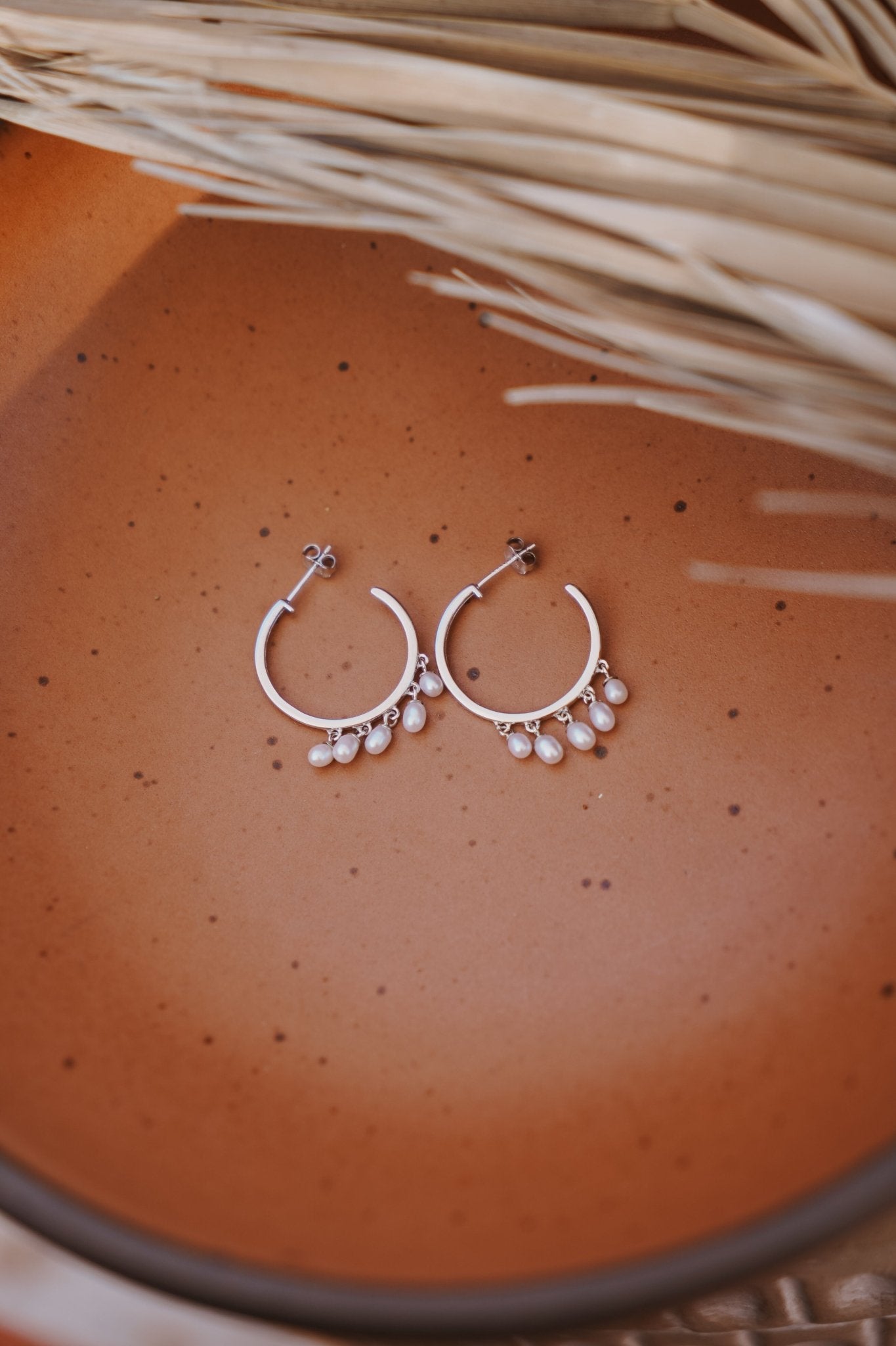 The Pearl Raindrop Earrings - Golden Road Crafted