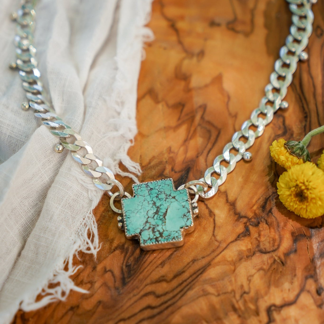 The Positive Vibes Choker in Hubei Turquoise - Golden Road Crafted