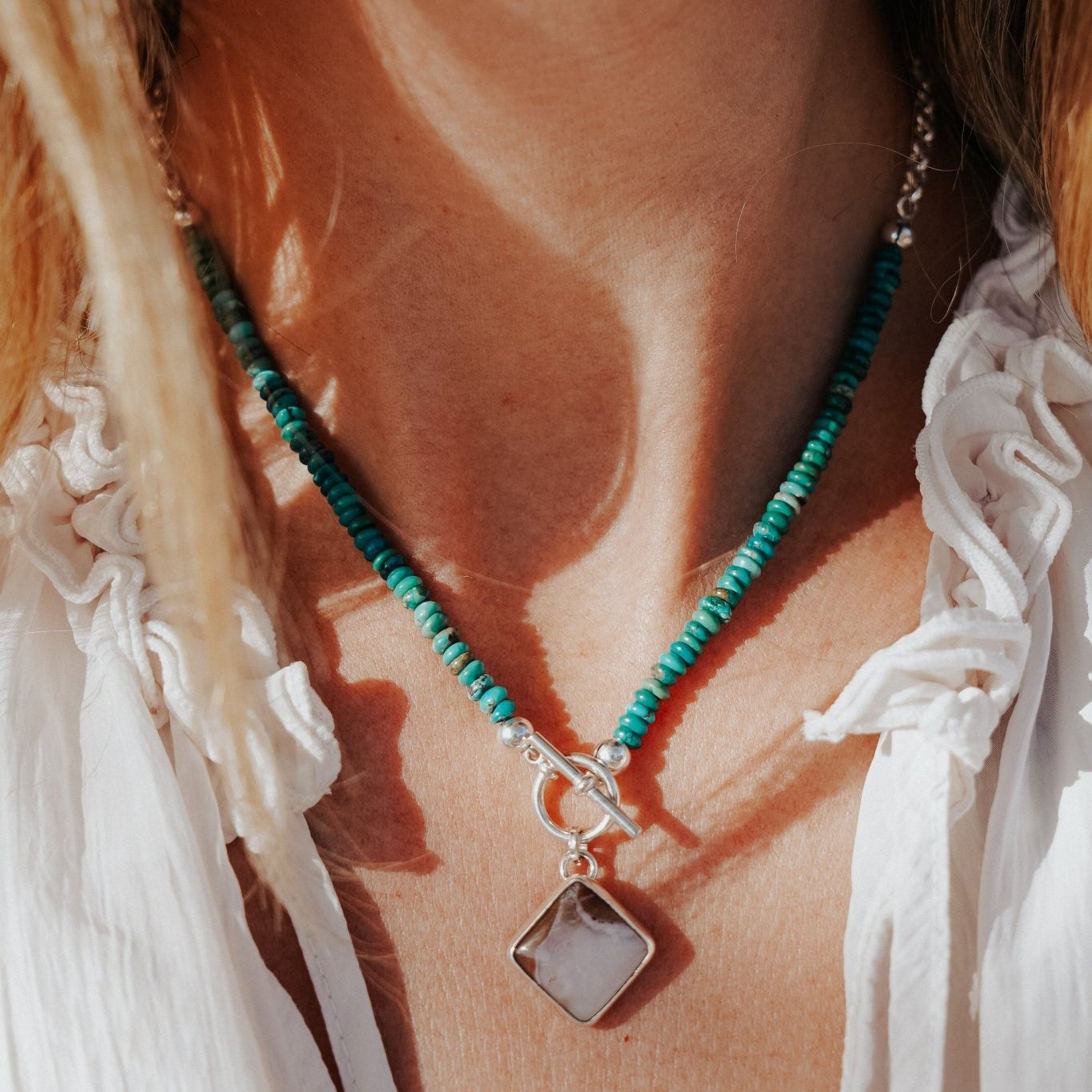 Toggle Necklace in Lace Agate with Turquoise Beads - Golden Road Crafted