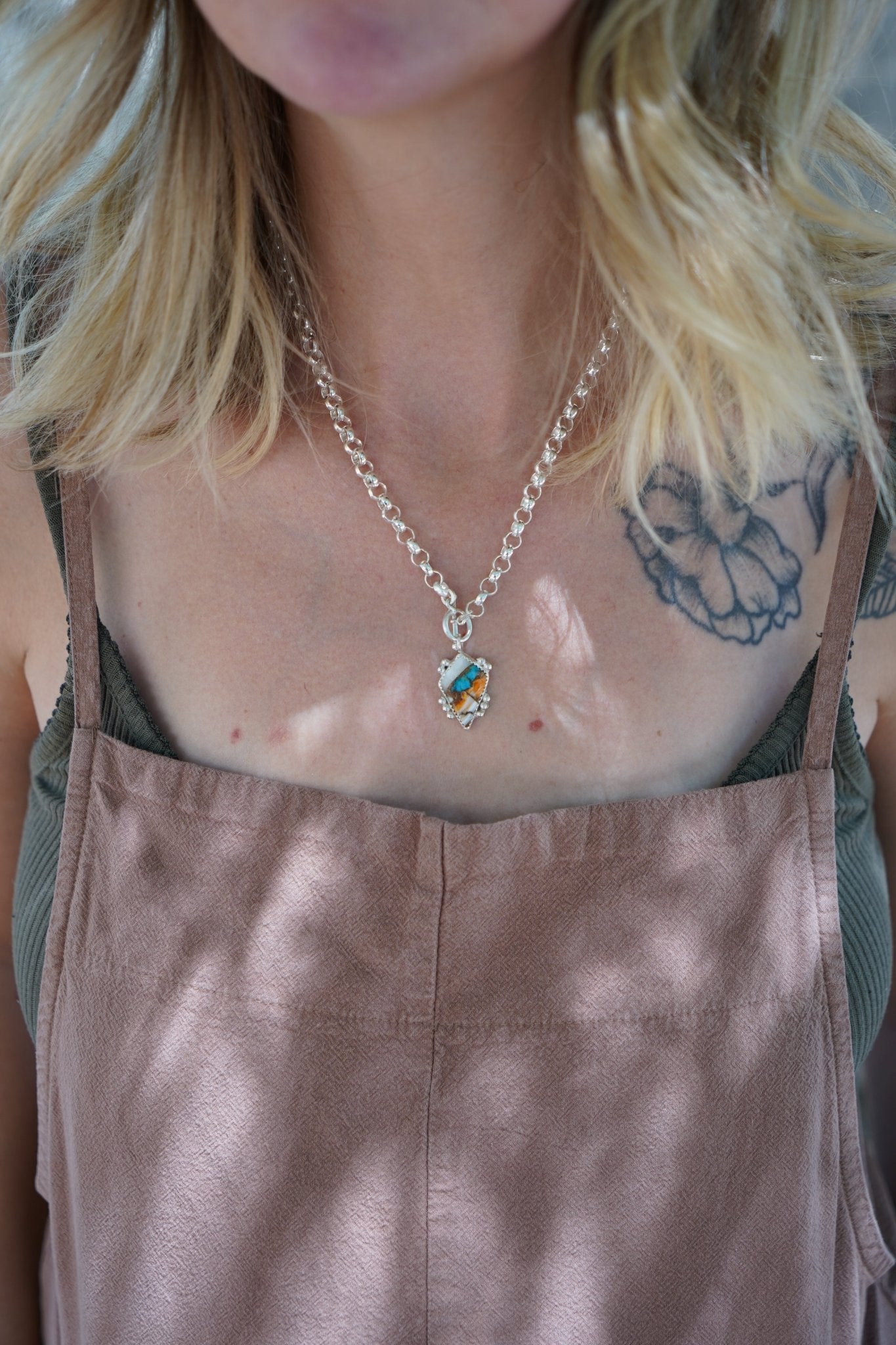 Toggle Necklace in Spiny Oyster with Kingman Turquoise - Golden Road Crafted