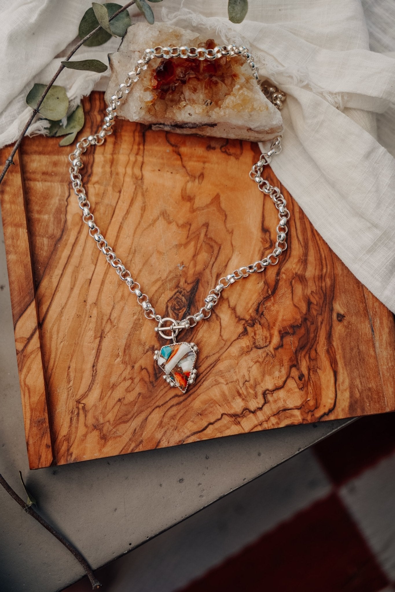 Toggle Necklace in Spiny Oyster with Kingman Turquoise - Golden Road Crafted