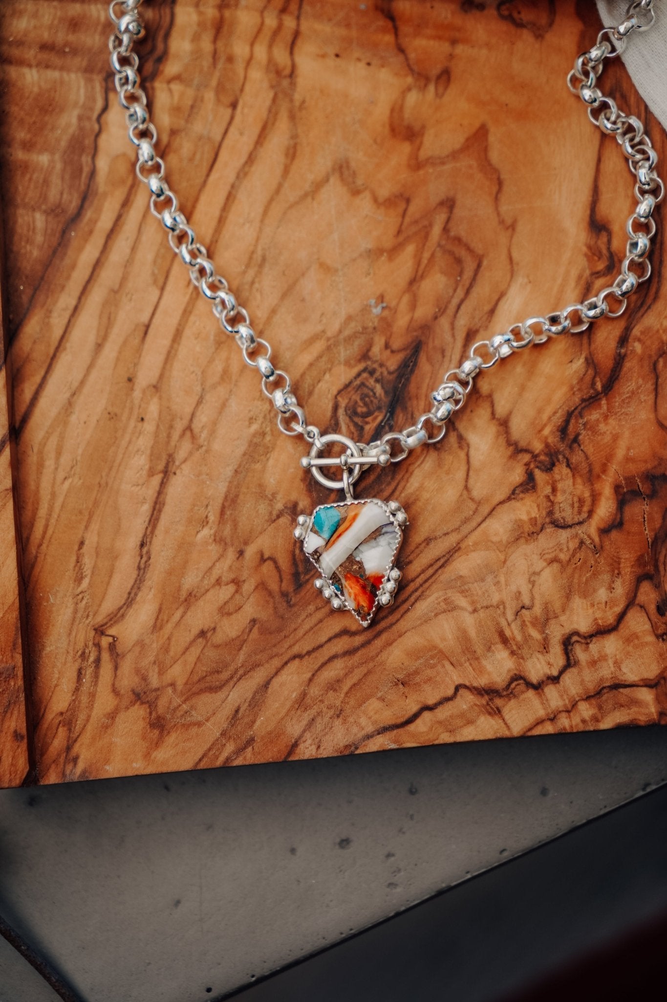 Toggle Necklace in Spiny Oyster with Kingman Turquoise - Golden Road Crafted