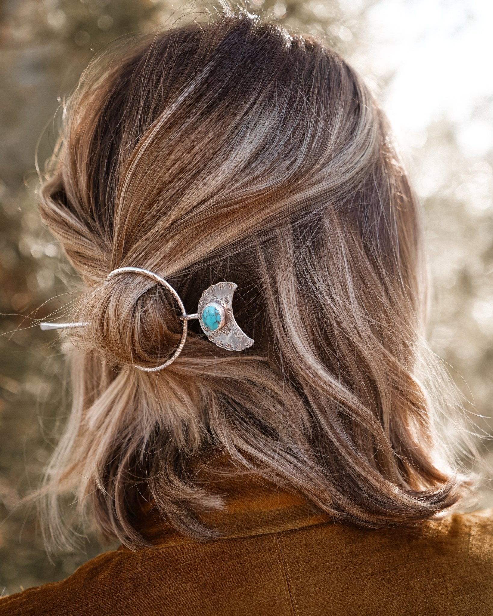 Wanderer Hairpin in Kingman Turquoise - Golden Road Crafted