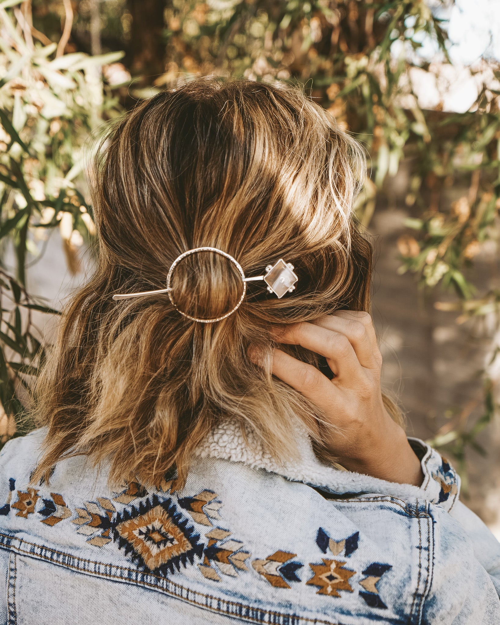 Wanderer Hairpin in Lace Agate - Golden Road Crafted