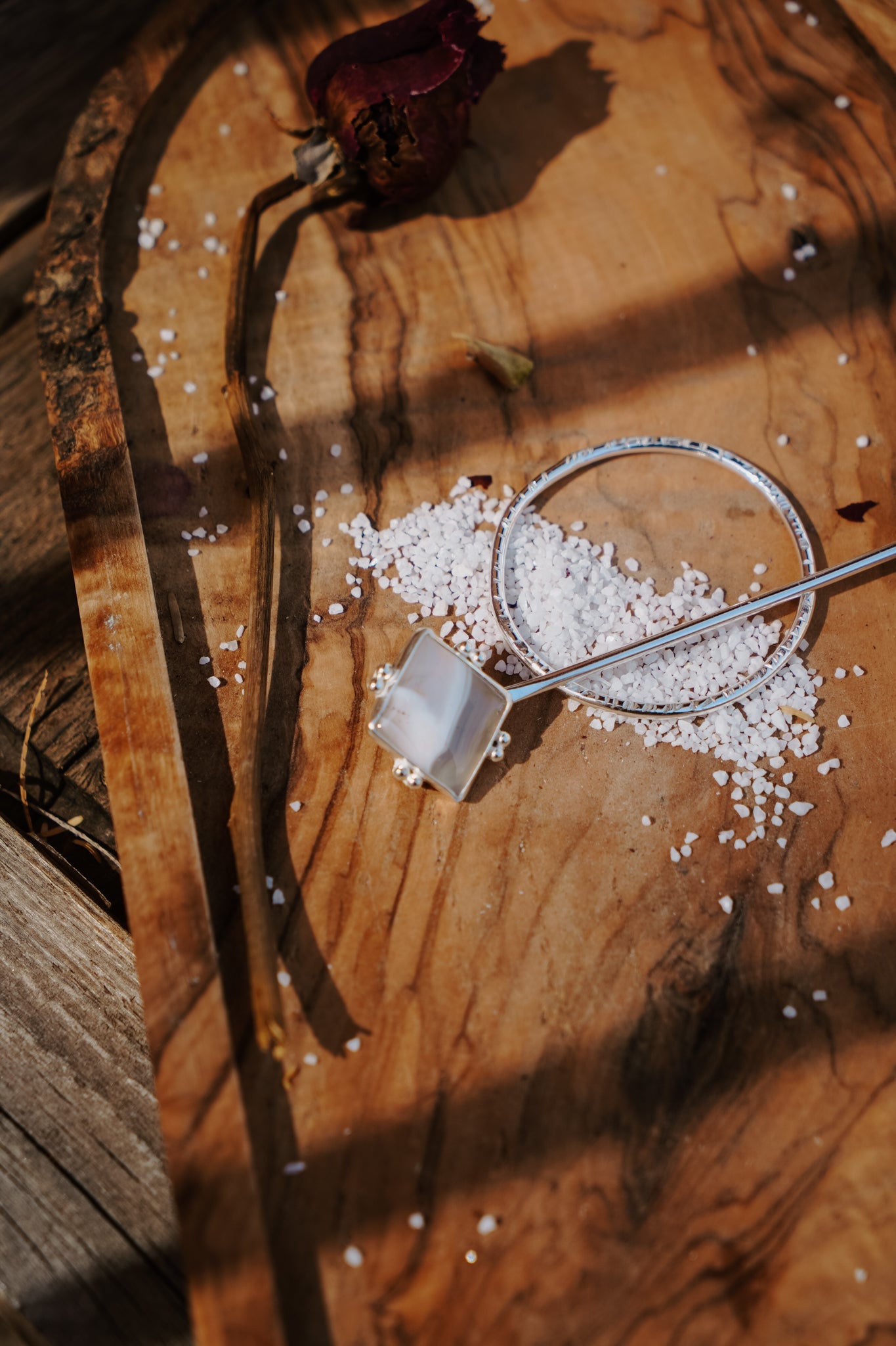 Wanderer Hairpin in Lace Agate - Golden Road Crafted