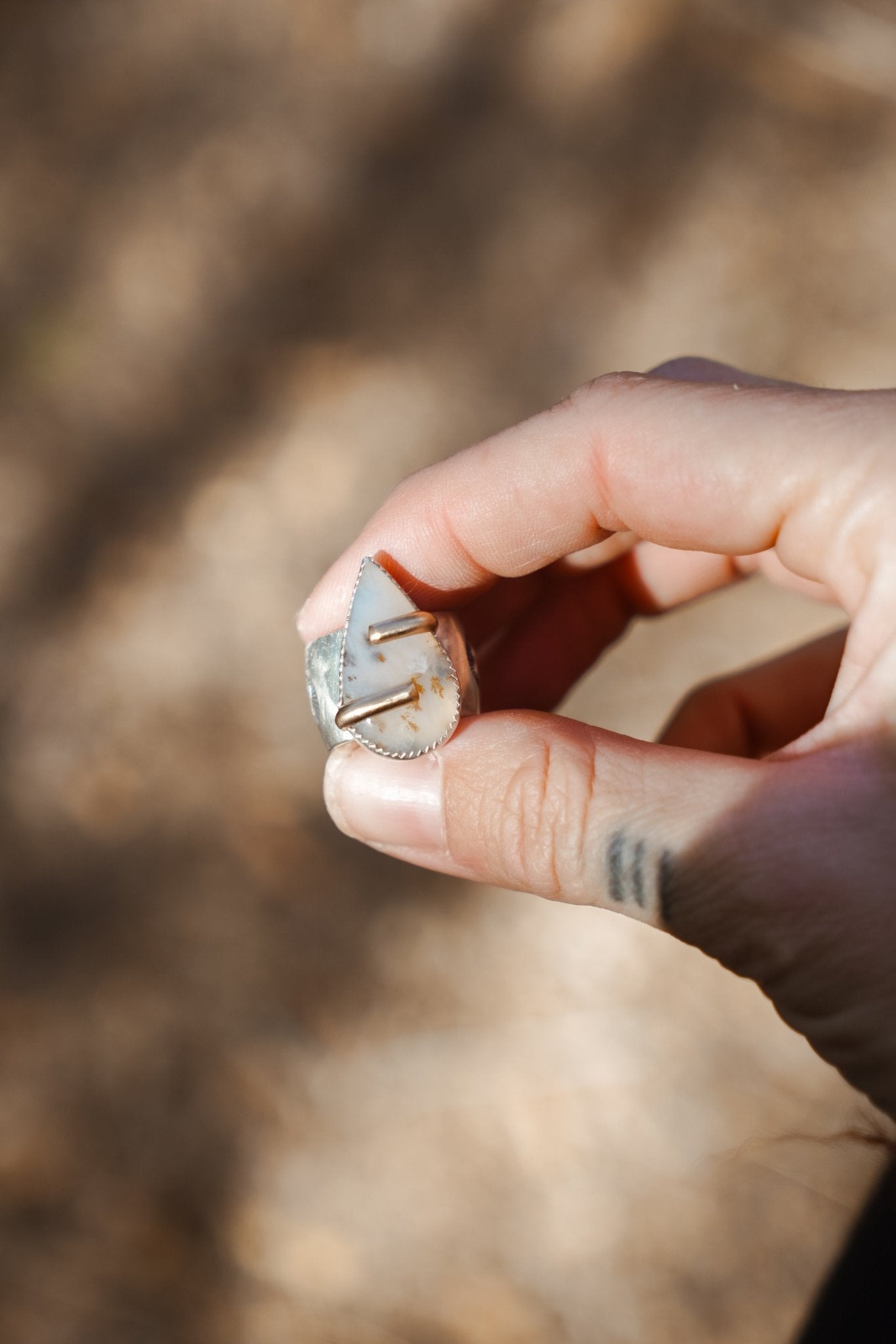 Wide - band Traveler Ring in Scenic Agate with Gold - Fill Prongs (Size 6.25) - Golden Road Crafted