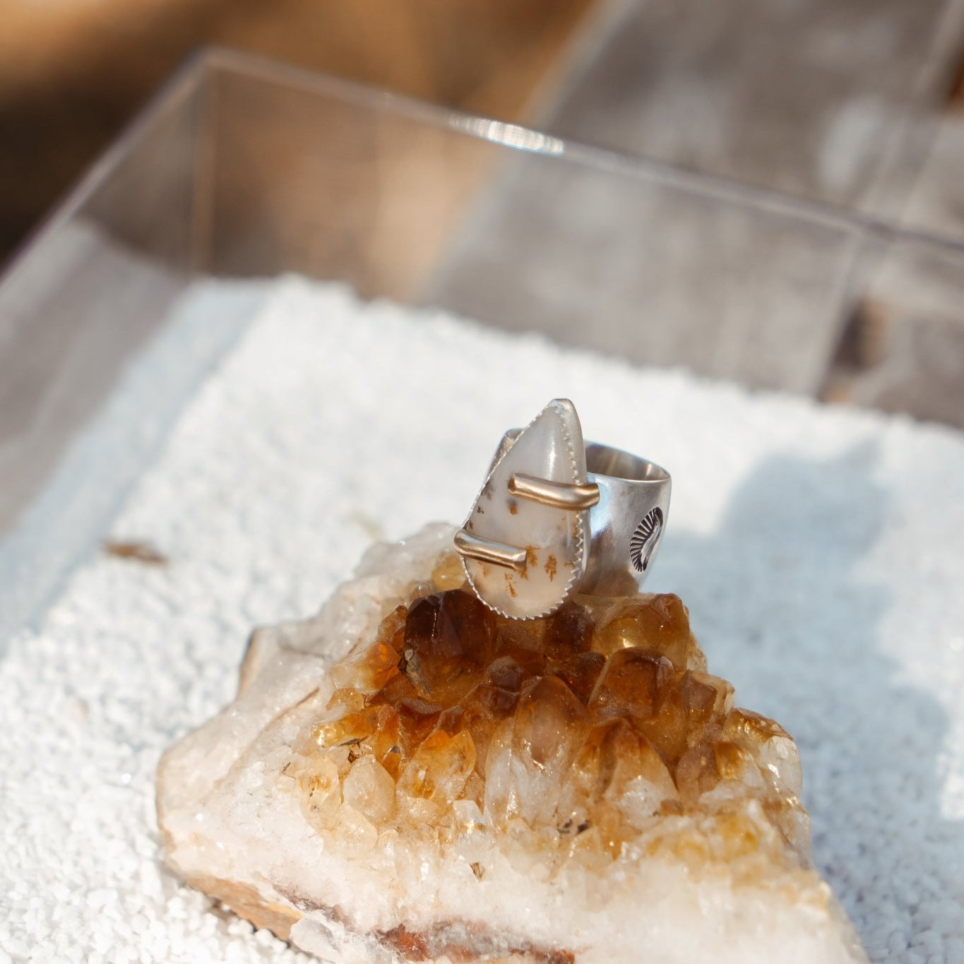 Wide - band Traveler Ring in Scenic Agate with Gold - Fill Prongs (Size 6.25) - Golden Road Crafted