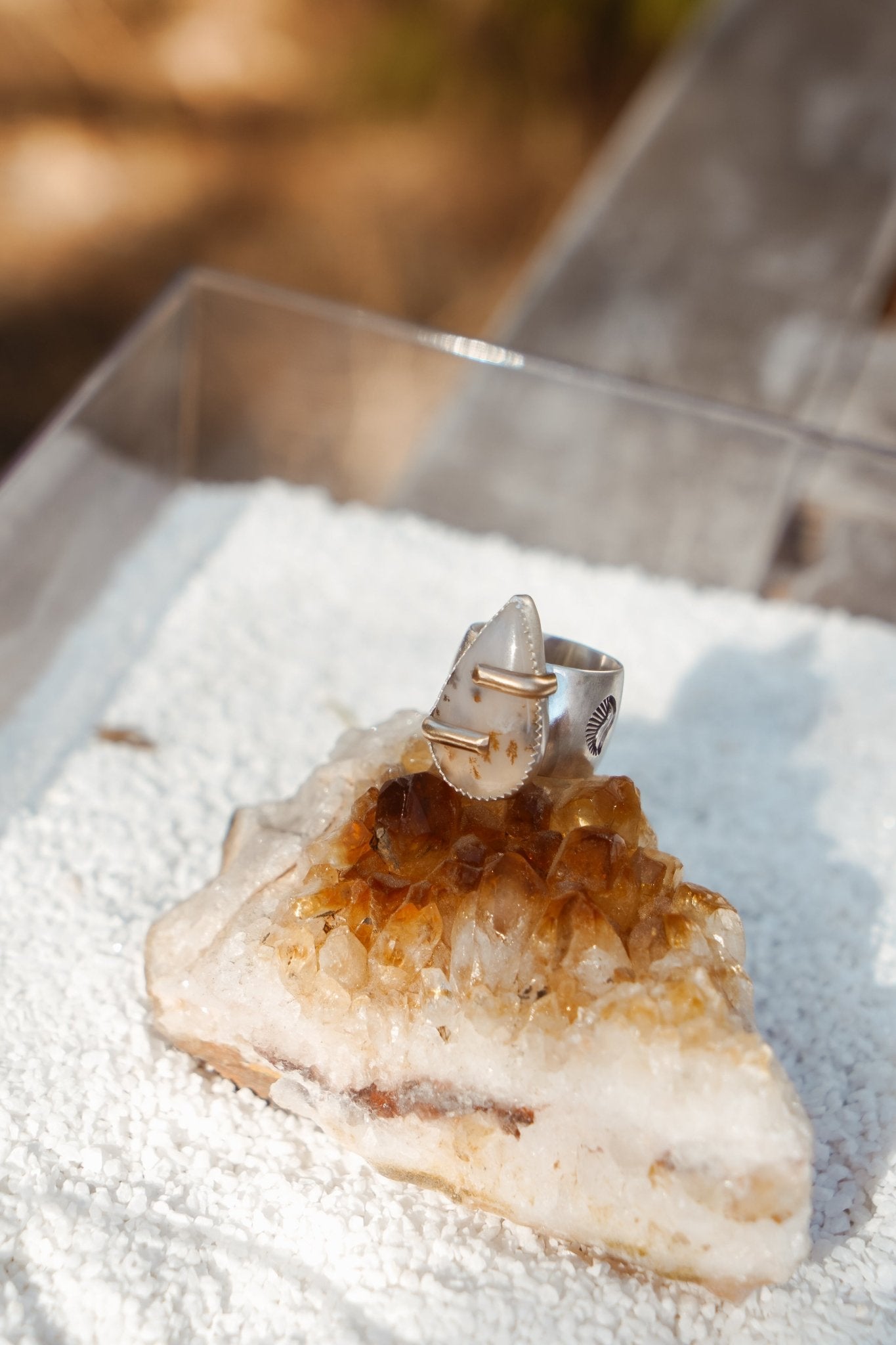 Wide - band Traveler Ring in Scenic Agate with Gold - Fill Prongs (Size 6.25) - Golden Road Crafted