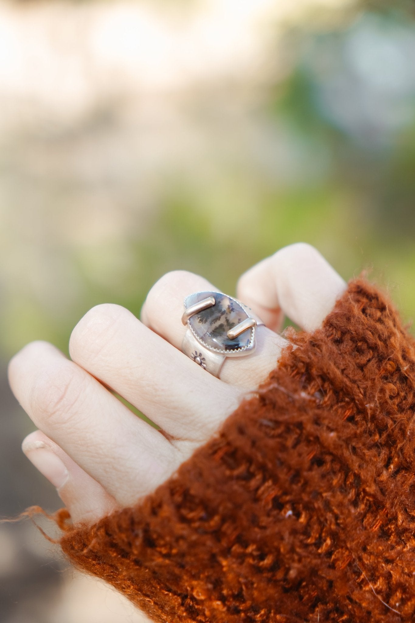 Wide - band Traveler Ring in Scenic Agate with Gold - Fill Prongs (Size 7.25) - Golden Road Crafted