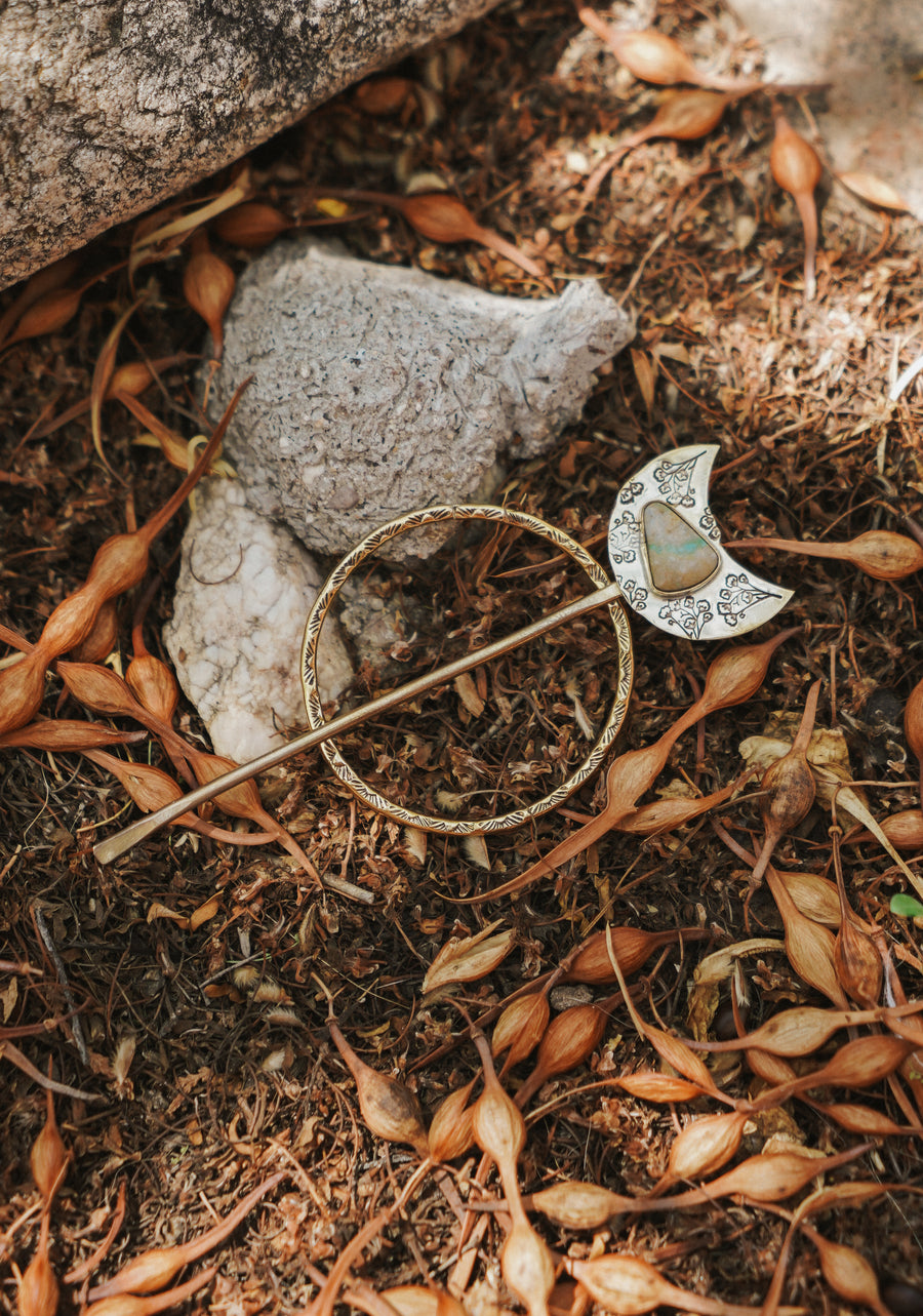The Wanderer Hair Pin in Royston Ribbon Turquoise