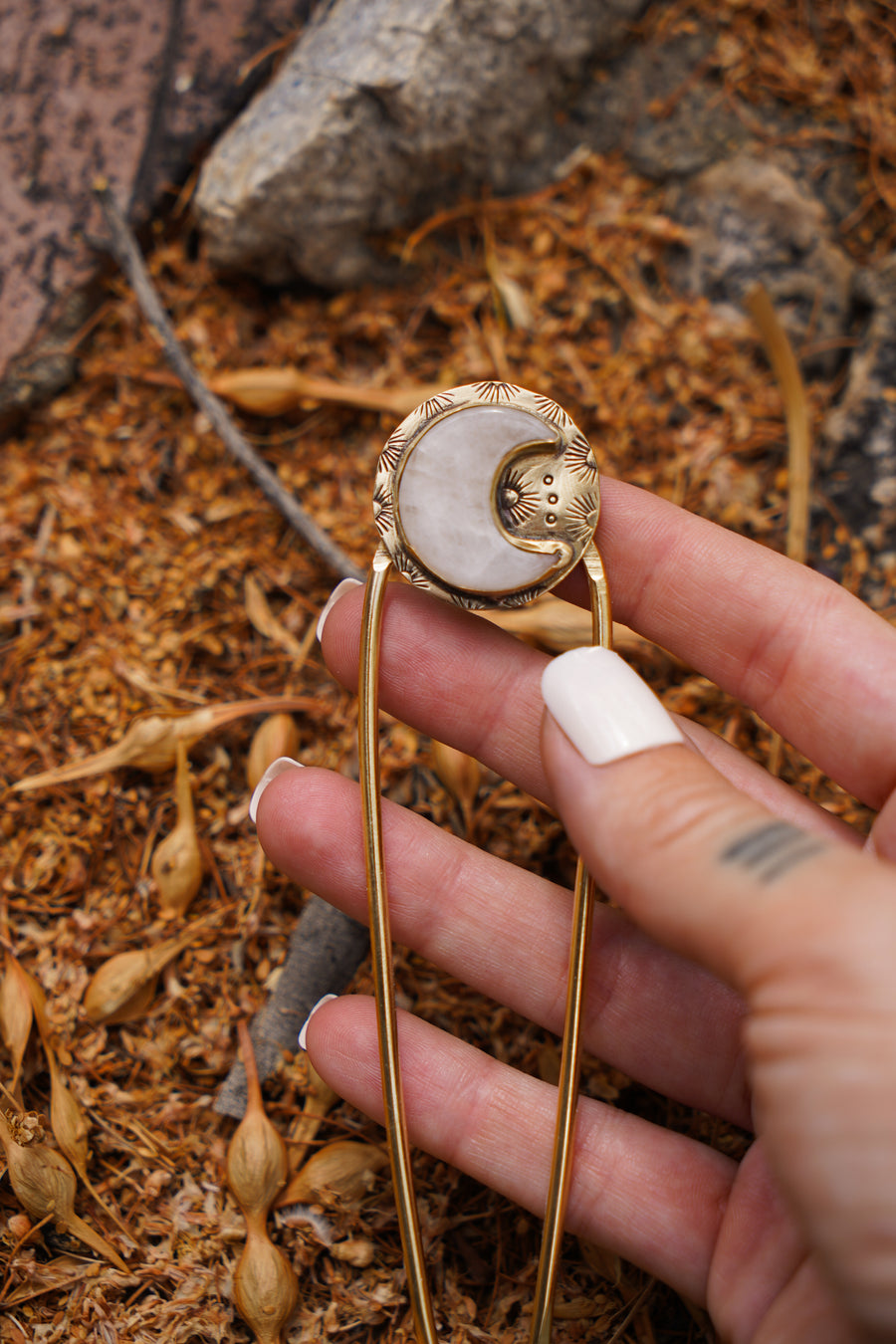 Mojave Hair Fork in Crystal Quartz