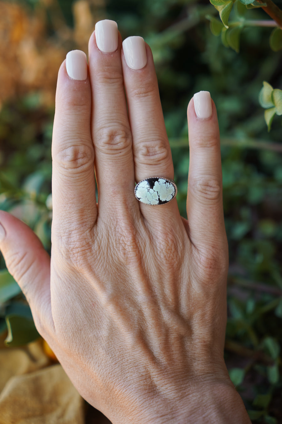 The Horizontal Ring in Hubei Turquoise (size 6)