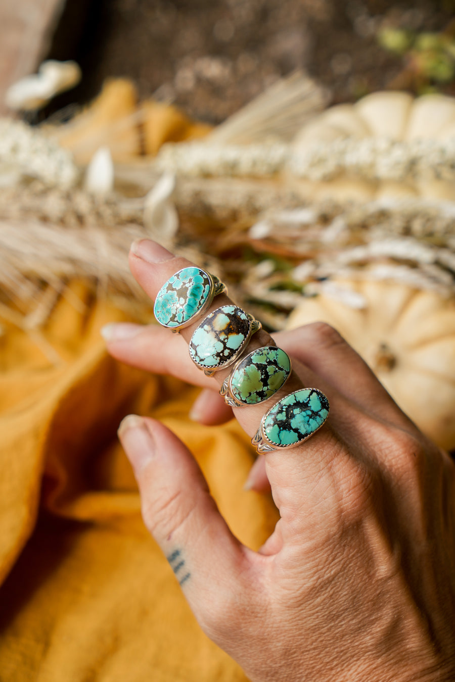 Horizontal Ring in Yungai Turquoise (Size 8)