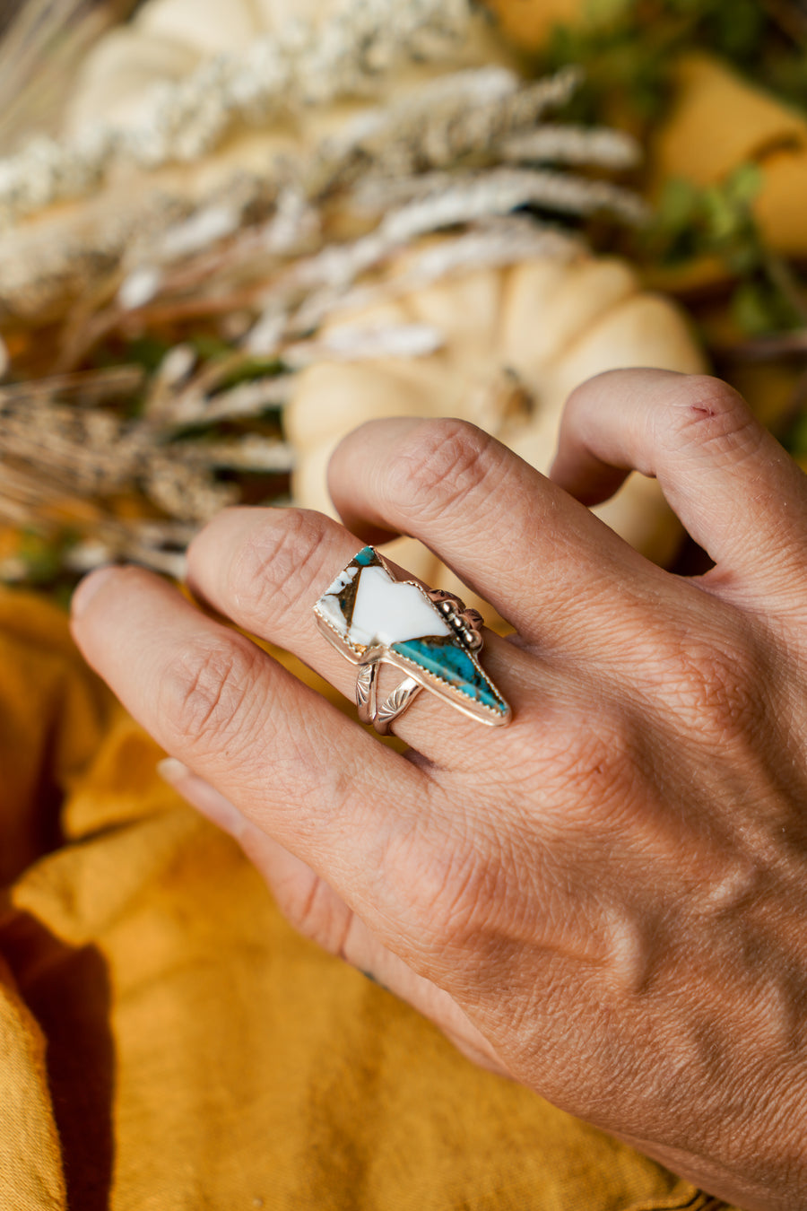 Bolt Ring in Spiny Oyster, Kingman Turquoise, & Copper (Size 8.25)