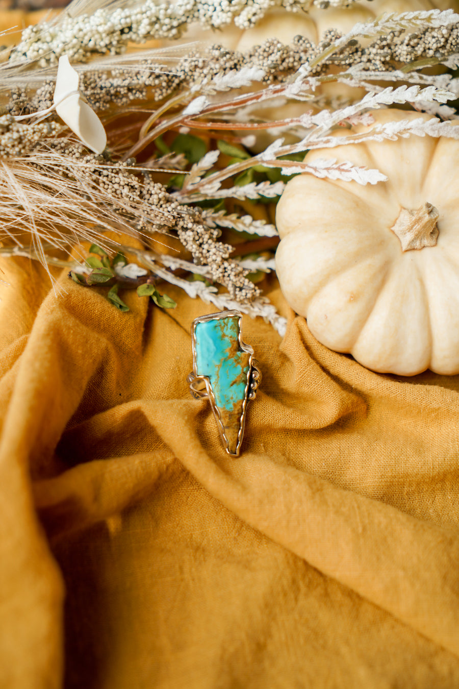 Bolt Ring in Kingman Turquoise (Size 7)