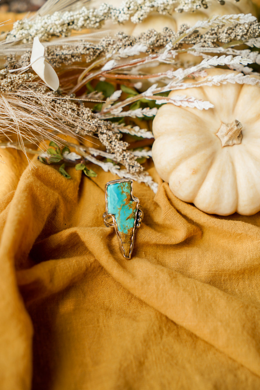 Bolt Ring in Kingman Turquoise (Size 7)