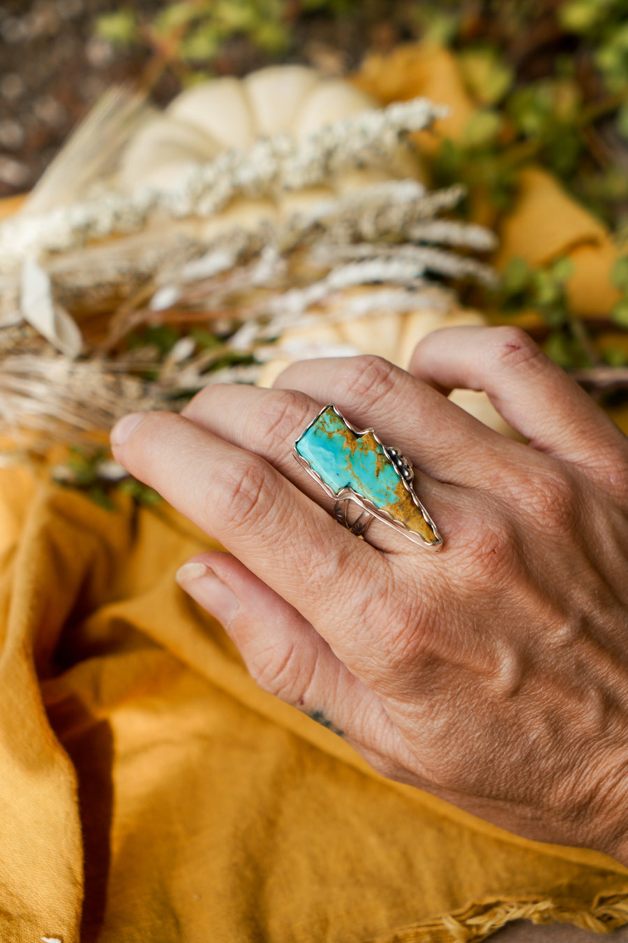 Bolt Ring in Kingman Turquoise (Size 7)