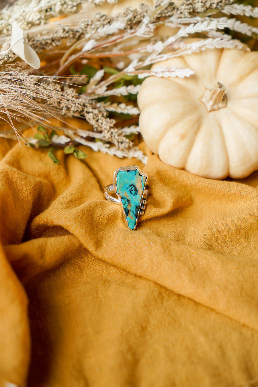 Bolt Ring in Kingman Turquoise (Size 9.5)