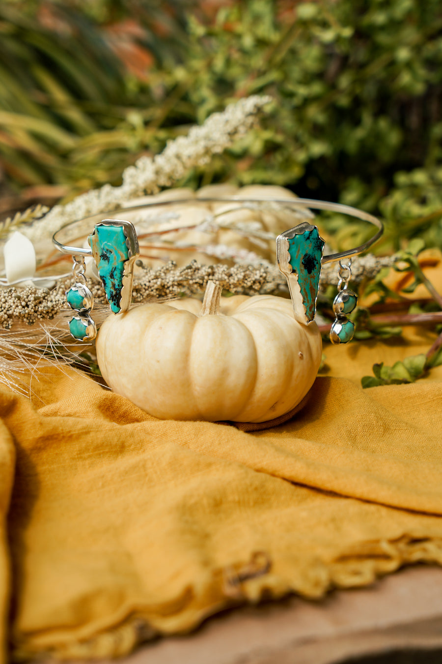 Bolt Choker in Kingman and Campitos Turquoise