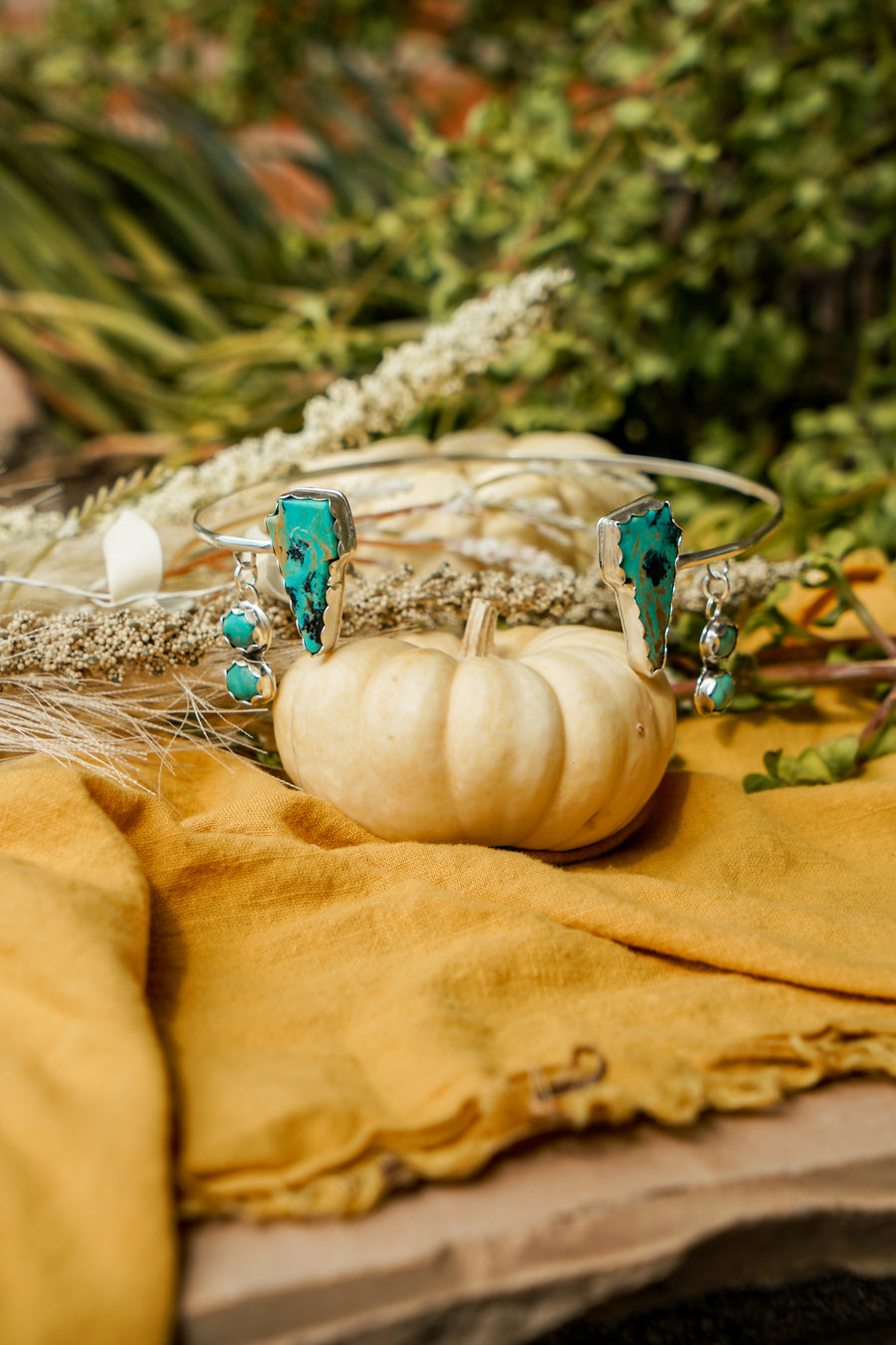 Bolt Choker in Kingman and Campitos Turquoise