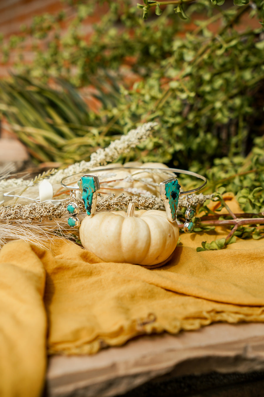 Bolt Choker in Kingman and Campitos Turquoise