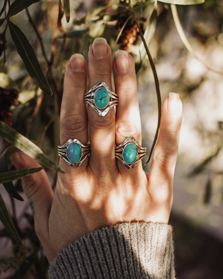 The Cascade Ring in Nacozari Turquoise (Size 7)