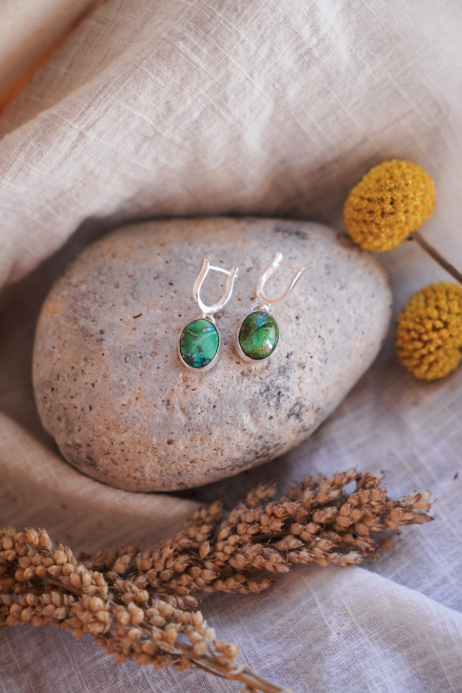 Horseshoe Drops in Emerald Valley Turquoise