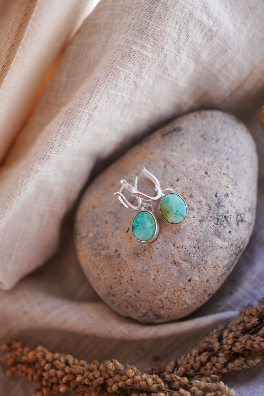 Horseshoe Drops in Sonoran Mountain Turquoise
