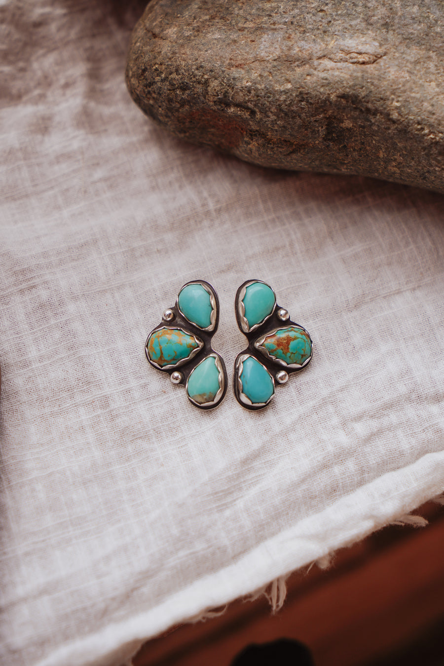 Cluster Stud Earrings in Campitos & Tyrone Turquoise