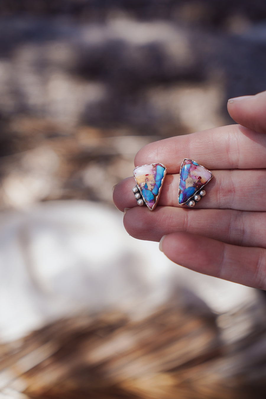 Lacuna Studs in Spiny Oyster & Kingman Turquoise