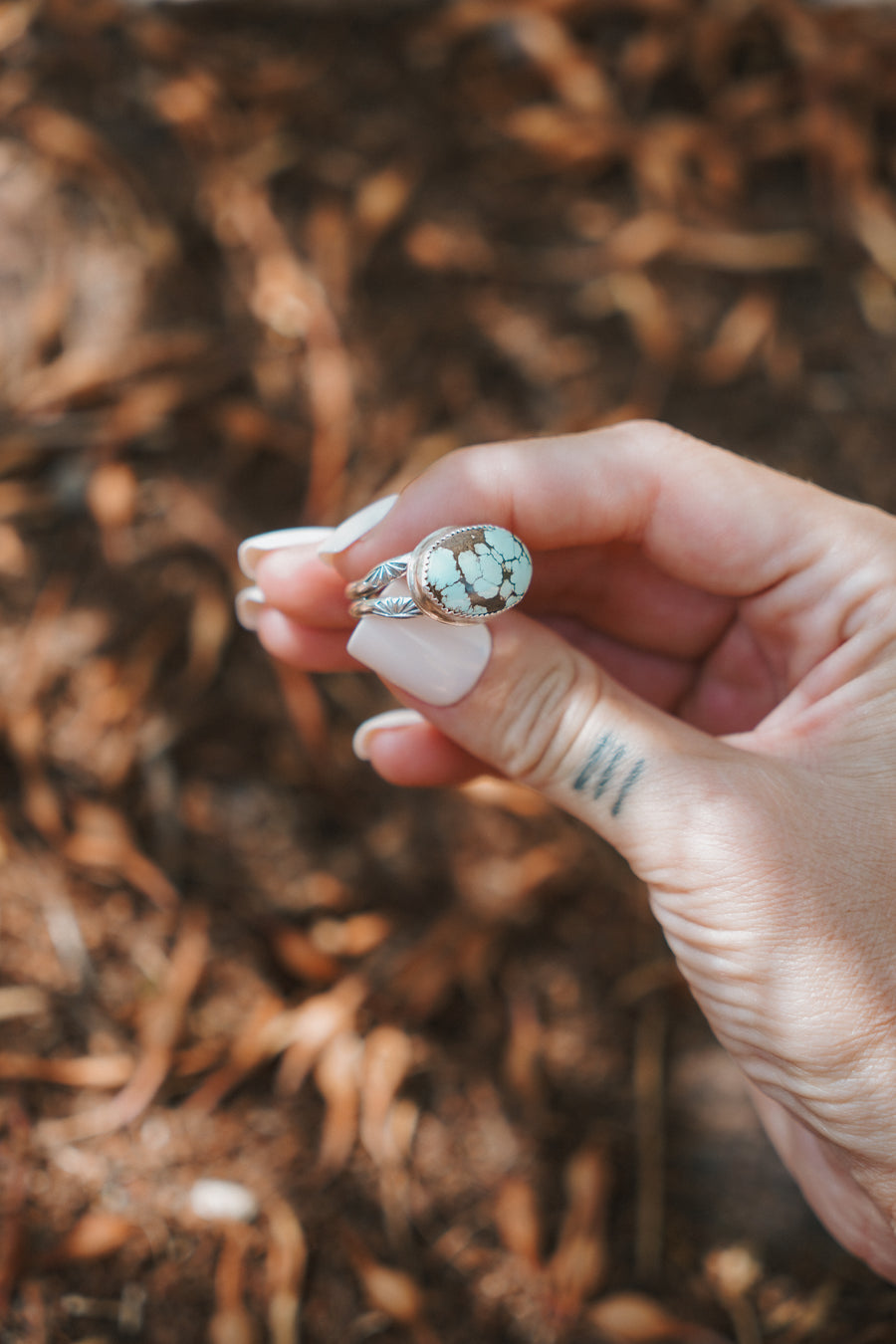 Horizontal Ring in Hubei Turquoise (Size 8)