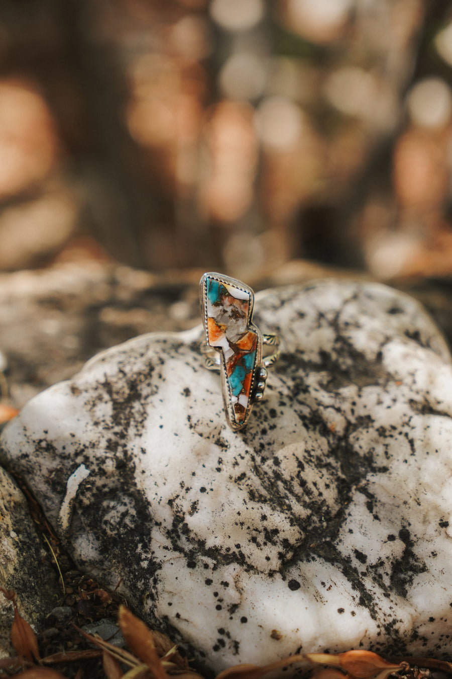 Bolt Ring in Spiny Oyster with Turquoise (size 7)